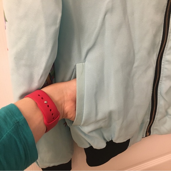 Thin Chiffon Bomber Style Jacket - Picture 2 of 8